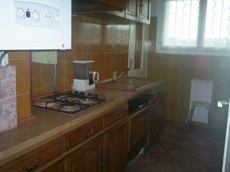 Vente    LES CADENEAUX BEL APPARTEMENT T4 EN PARFAIT ETAT